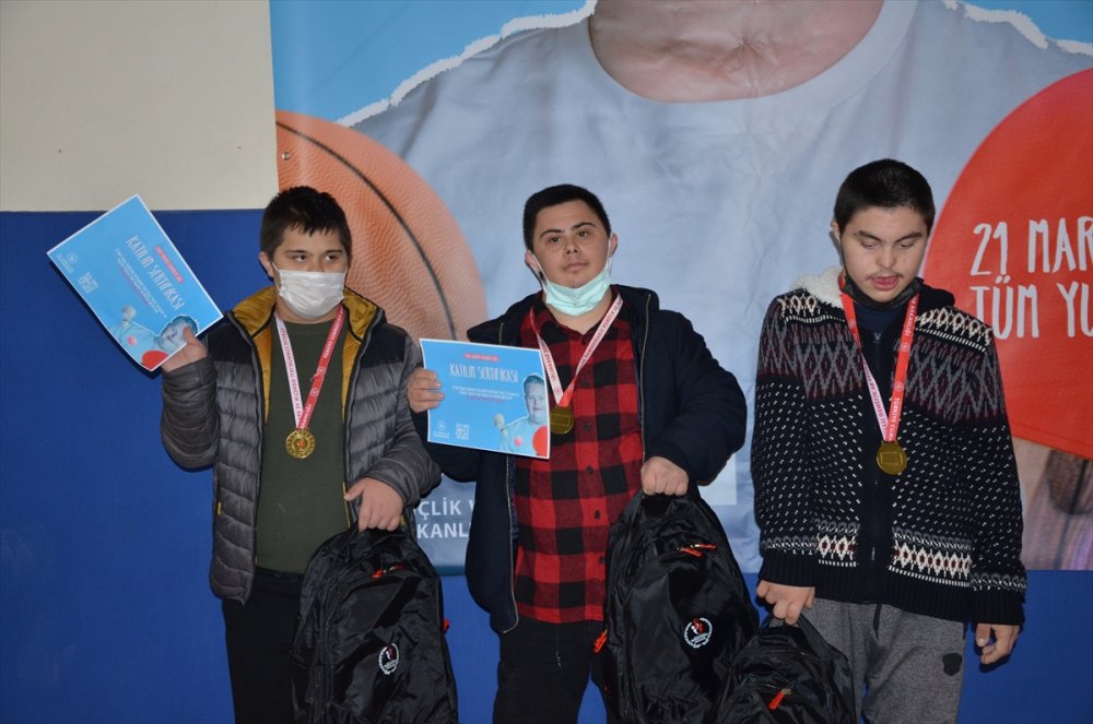 21 Mart Dünya Down Sendromu Farkındalık Günü