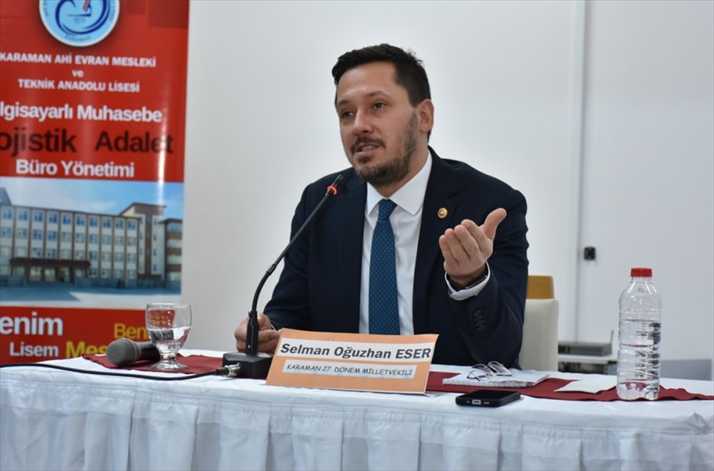 AK Parti Karaman Milletvekili Eser Gençlerle Buluştu