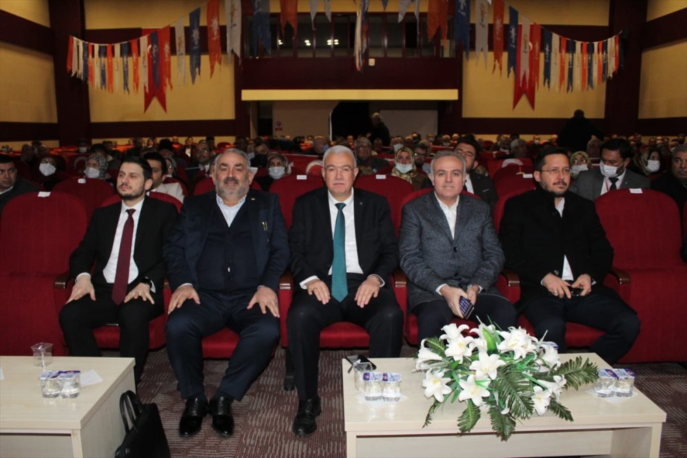 Karaman'da Ak Partililere Eğitim Programı