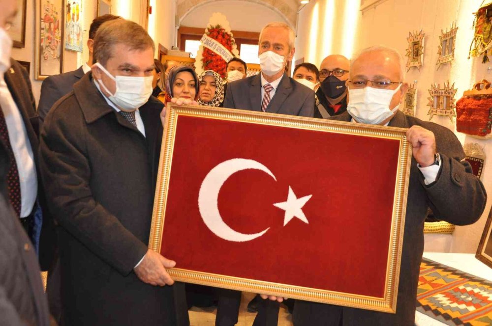 Karaman’da Huzurevi Sakinlerinden ‘Yaşlılar Haftası’ Sergisi