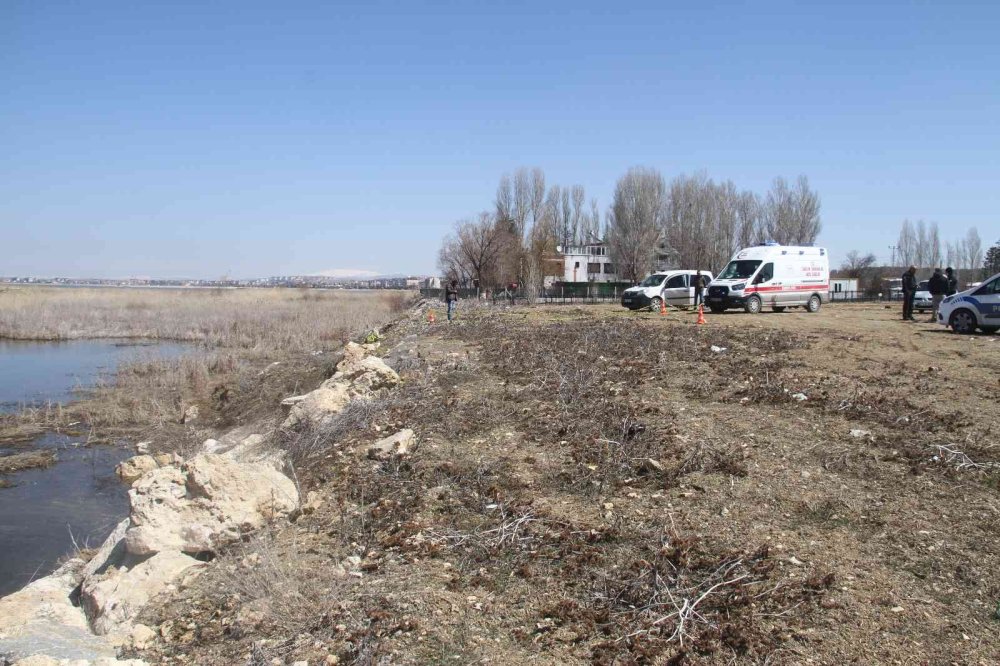 Beyşehir Gölü Kıyısında Ceset Bulundu