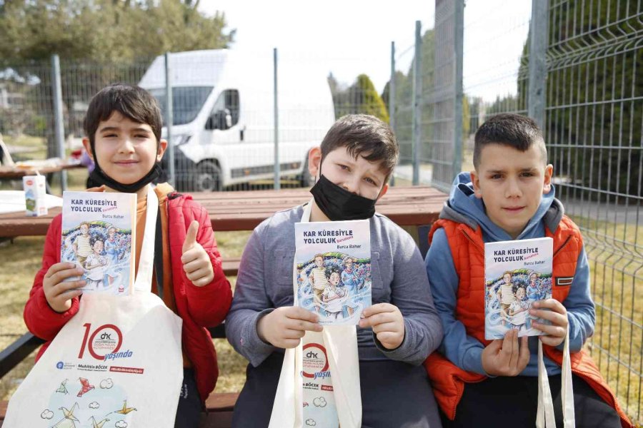 Antalya’da Kütüphane Haftası Etkinlikleri Başladı