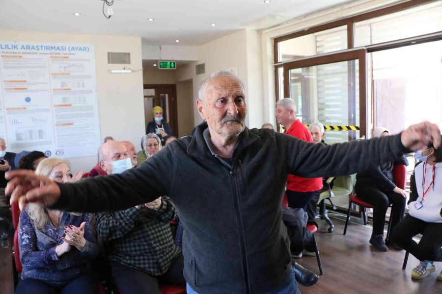 Mavi Ev Alzheimer Merkezi’nde Yaşlılar Haftası Konserle Kutlandı