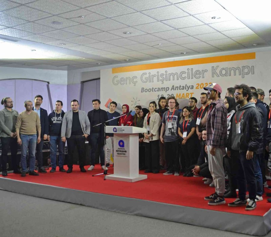 Antalya Genç Girişimciler Kampı Tamamlandı