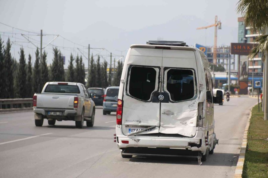 Kazada Yaralanan Avukatın Dava Tutanakları Polise Emanet