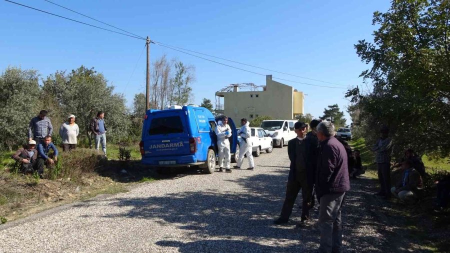 Tarlada Çalıştığı Çapa Makinesinin Altında Kalan Adam Hayatını Kaybetti