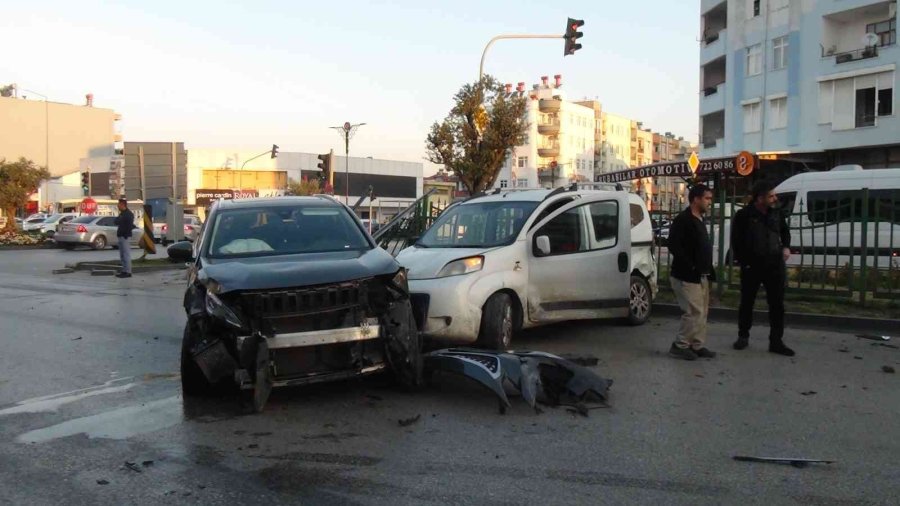 Üç Ayrı Kazada 3 Kişi Yaralandı