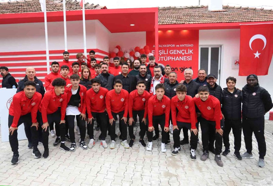 Antalyaspor Ekşili Gençlik Kütüphanesi Açıldı
