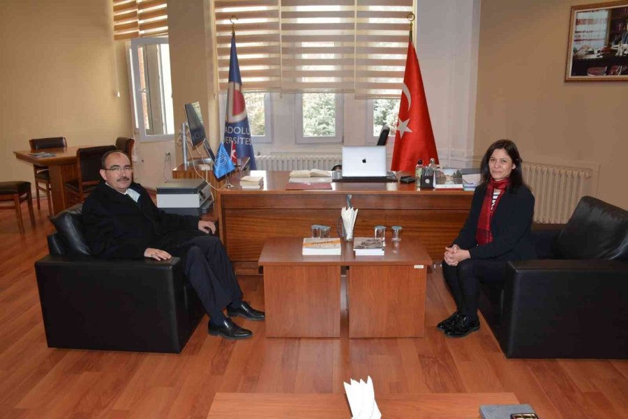 Rektör Beydemir, Devlet Konservatuvarını Ziyaret Etti