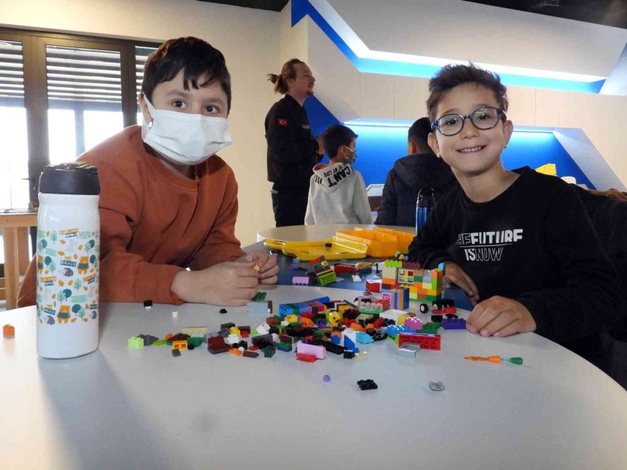 Antalya Bilim Merkezi’ne 5 Ayda 8 Bin Öğrenci Katıldı