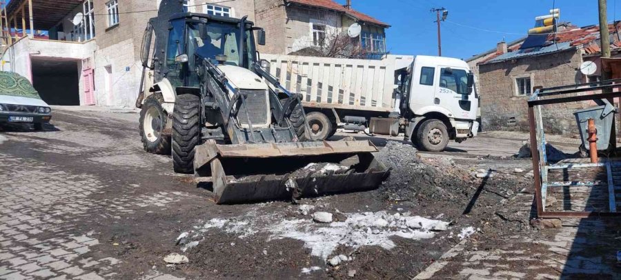 Bünyan’da Çevre Temizleme Çalışmaları Devam Ediyor