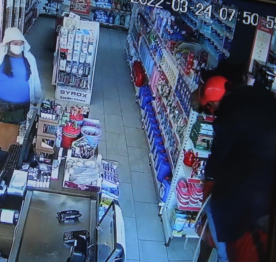 Antalya’da Hırsızın Çaldığı Atla Girdiği Markette Bu Kez 200 Bin Tl’lik Hırsızlık Şoku