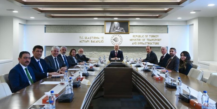 Hasan Polatkan Havalimanı’nda Seferler Devam Edecek