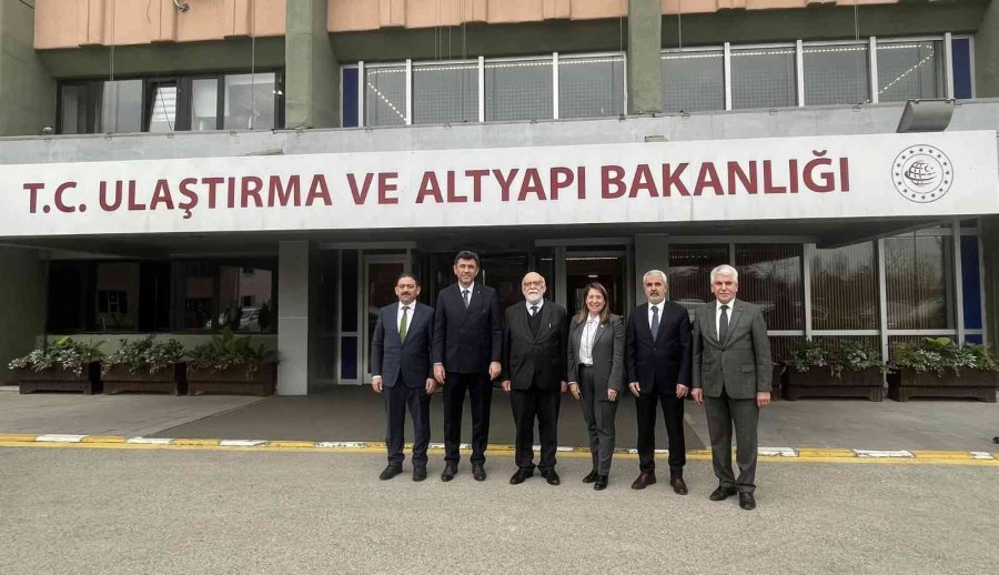 Hasan Polatkan Havalimanı’nda Seferler Devam Edecek