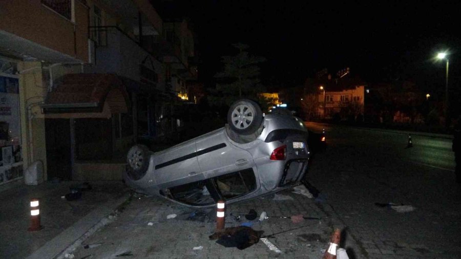 Alkollü Sürücü Takla Atan Otomobilden Ağır Yaralı Olarak Çıkarıldı