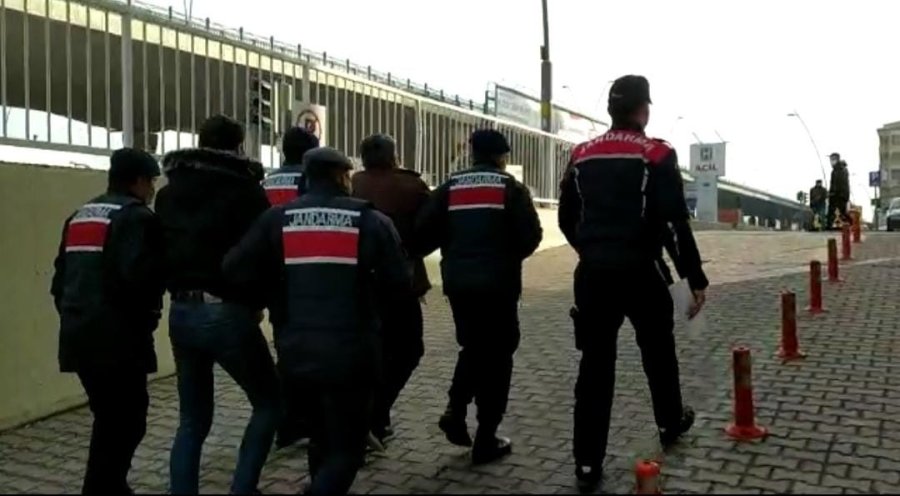 Deaş Üyesi 3 Kişi Yakalandı