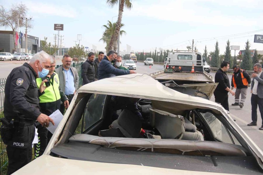 Kazada Yaralanan Avukatın Dava Tutanakları Polise Emanet