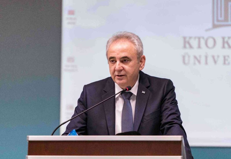 “ezber Bozan Z’ler” Temalı Paraşüt Kariyer Fuarı Başladı