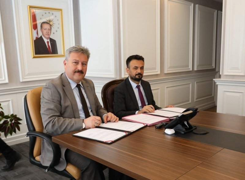 Kütüphane Haftası’nın İlk Gününde Melikgazi’de Kütüphane Protokolü