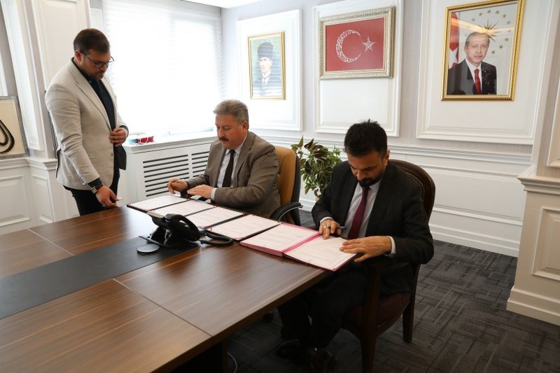 Kütüphane Haftası’nın İlk Gününde Melikgazi’de Kütüphane Protokolü