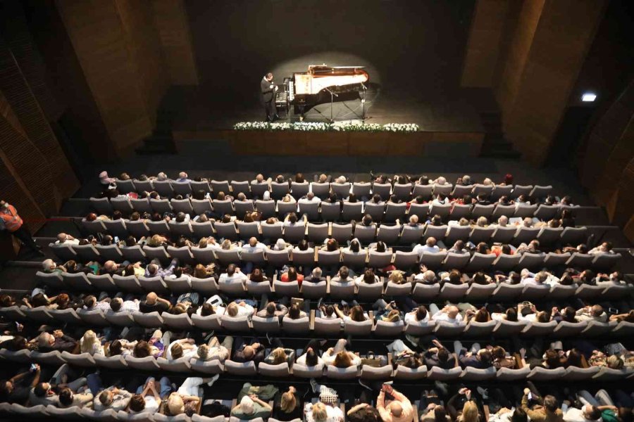 Mezitli Belediyesi Kültür Merkezi, Sanatın Merkezi Oldu