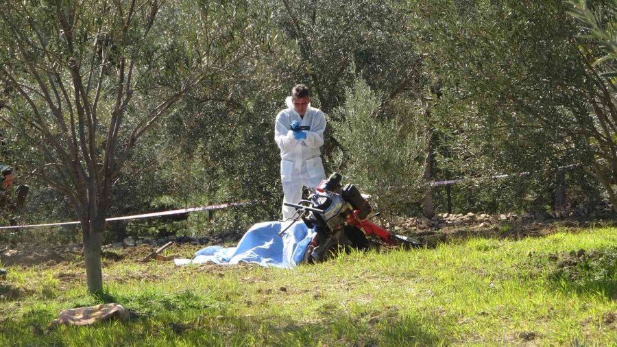Tarlada Çalıştığı Çapa Makinesinin Altında Kalan Adam Hayatını Kaybetti