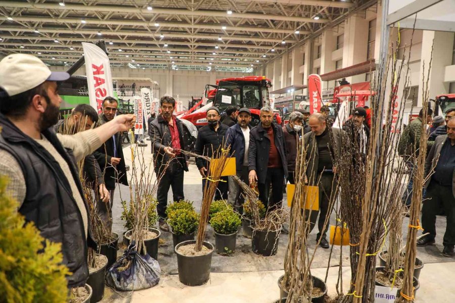 Talas’ın Çiftçileri Tarım Fuarında