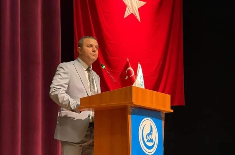 Kayseri’de ’ülkü Ocaklı Ol, Bağımlı Olma’ Konferansı