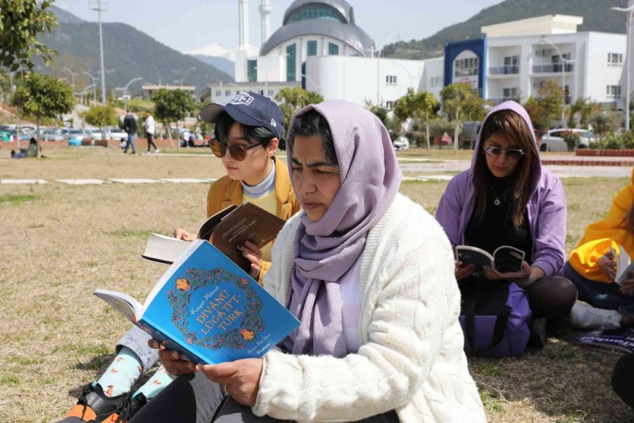 Alkü’de Kitap Okuma Etkinliği