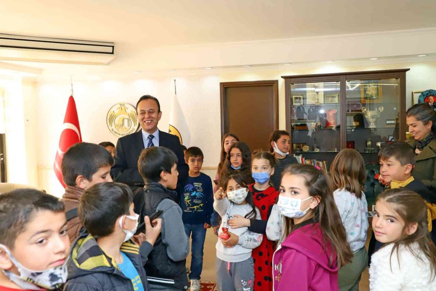Alanya Belediyesi Minik Öğrencileri Ağırladı