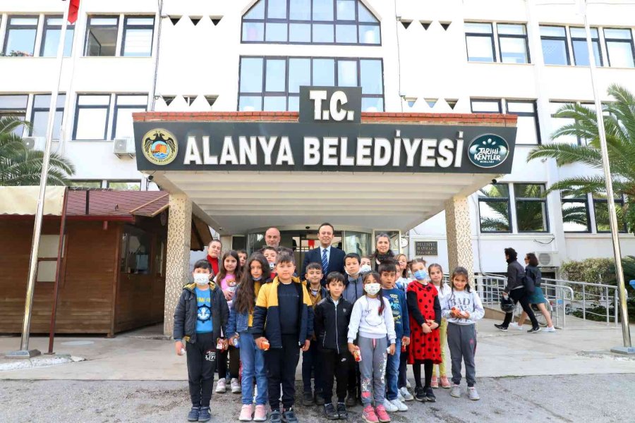 Alanya Belediyesi Minik Öğrencileri Ağırladı