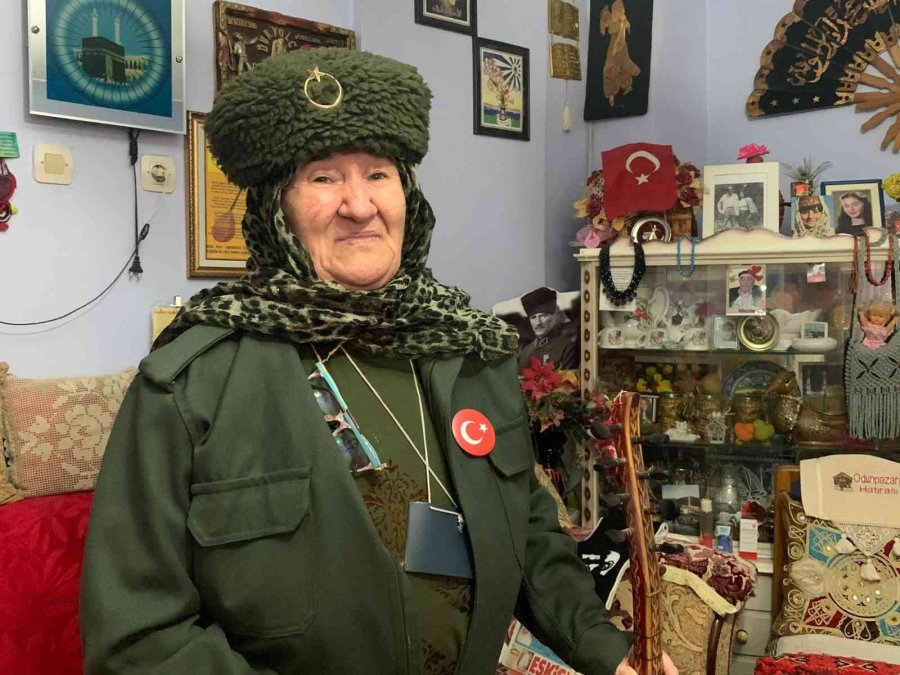 Eskişehirli Âşık Manileriyle Rusya-ukrayna Savaşına Karşı Çıktı