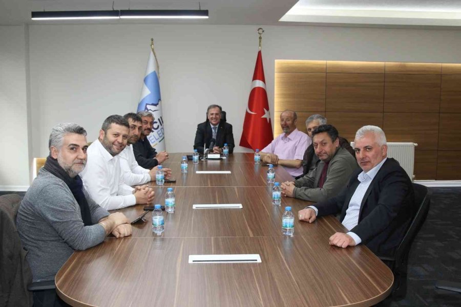 Hacılar Erciyesspor Yönetiminden Başkan Özdoğan’a Ziyaret