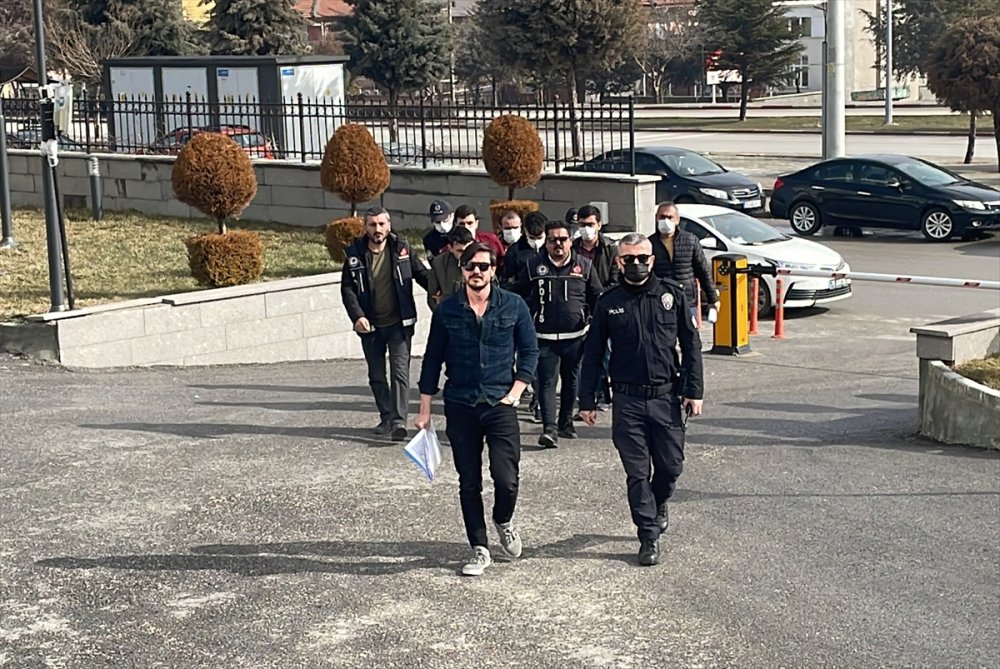 Karaman'da Uyuşturucu Operasyonunda 3 Zanlı Tutuklandı