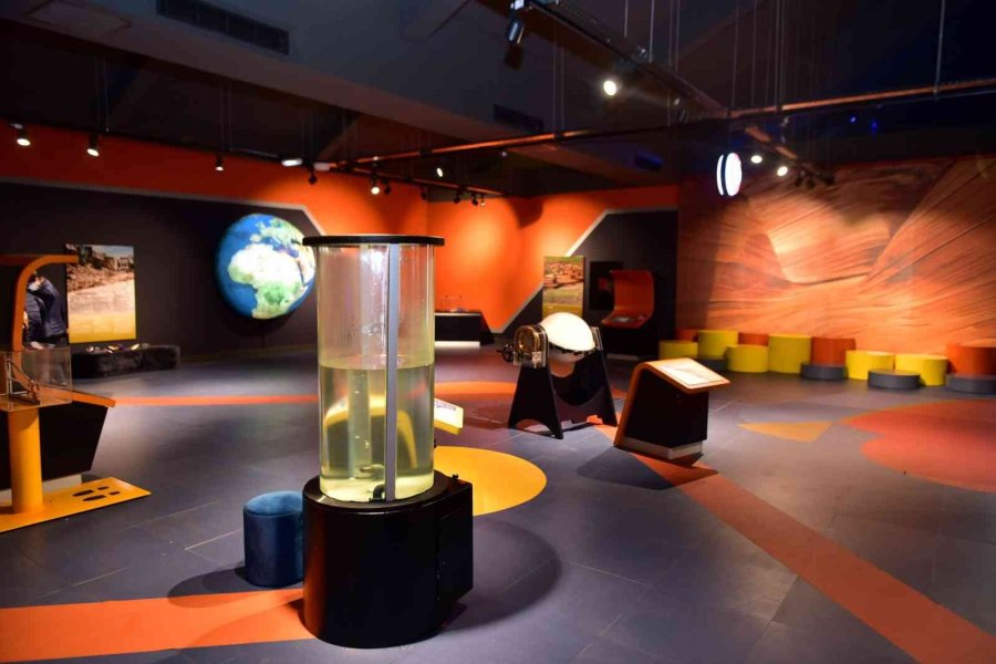 Antalya Bilim Merkezi, ‘bilimfest’ İle Kapılarını Açıyor