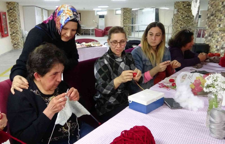 "yaşamak Güzel, Bir Şeyler Öğrenmek Daha Da Güzel"