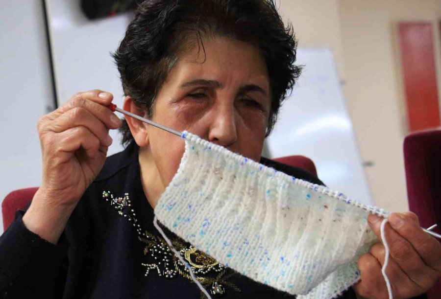 "yaşamak Güzel, Bir Şeyler Öğrenmek Daha Da Güzel"