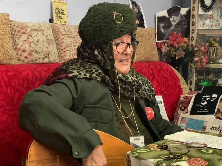 Eskişehirli Âşık Manileriyle Rusya-ukrayna Savaşına Karşı Çıktı