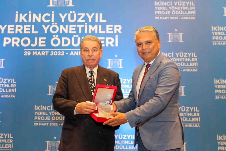 Çevreci Komşu Kart’a ‘yerel Yönetim Proje Ödülü’