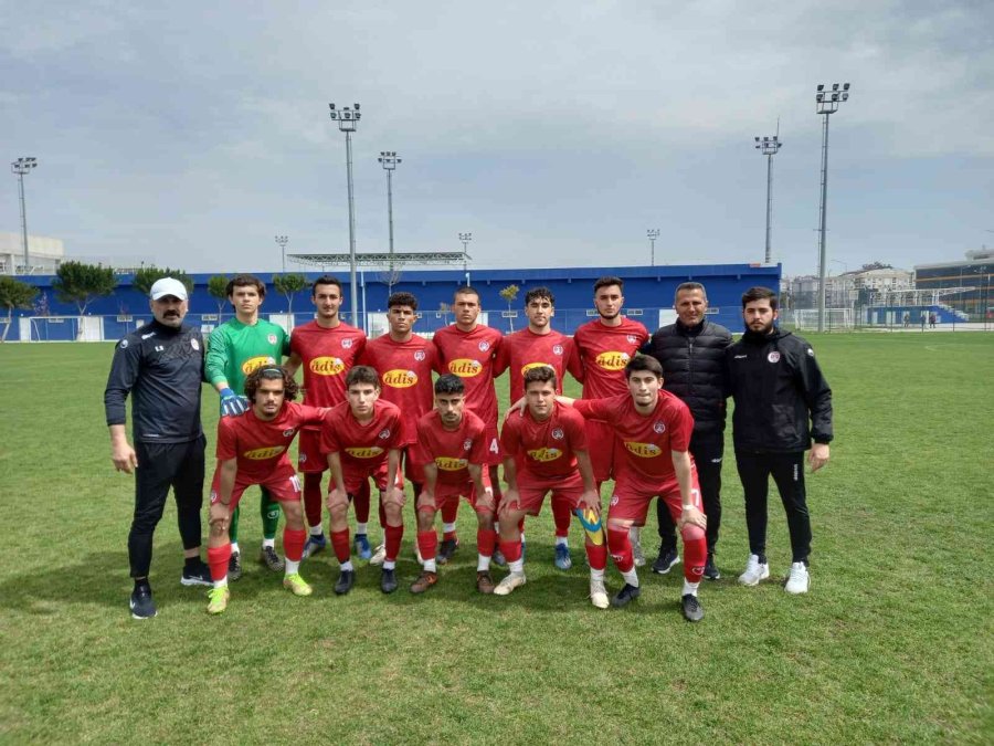 Döşemealtı, Türkiye Şampiyonası Umutlarını Son Maça Taşıdı