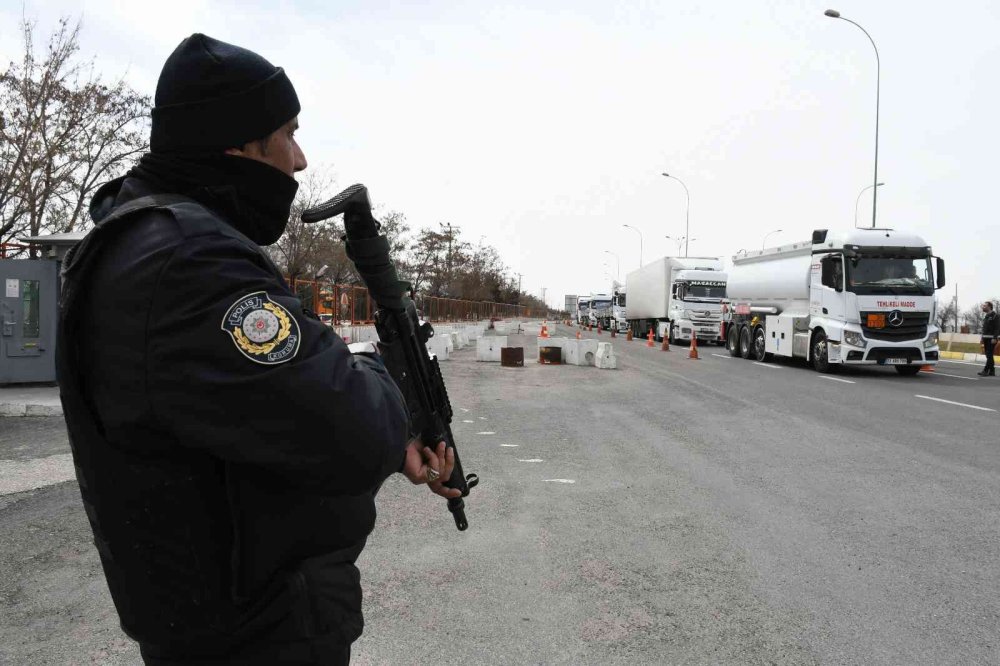 Aksaray’da Helikopter Destekli Trafik Denetimi