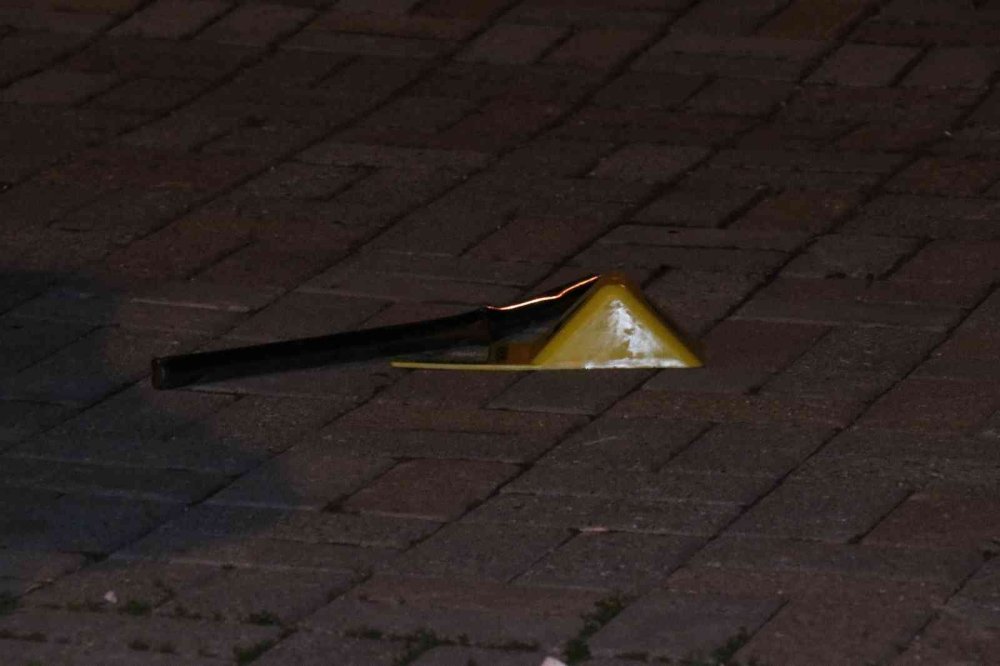 Antalya'da Husumetli Ailelerin Kavgasında 14 Yaralı