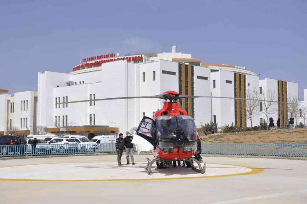 Yangında Yaralanan 6 Aylık Bebek Hava Ambulansıyla Ankara’ya Sevk Edildi