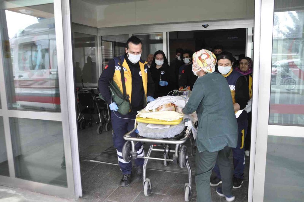 Yangında Yaralanan 6 Aylık Bebek Hava Ambulansıyla Ankara’ya Sevk Edildi