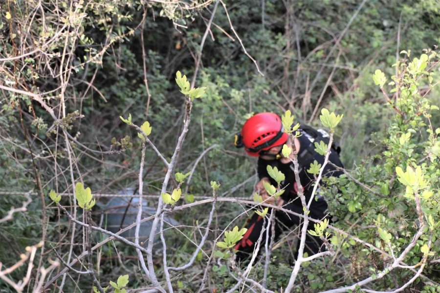 Düştüğü 20 Metrelik Vadiden 2 Saat Süren Operasyonla Kurtarılan Adam: “kendi Soruşturmamı Kendim Yapacağım”
