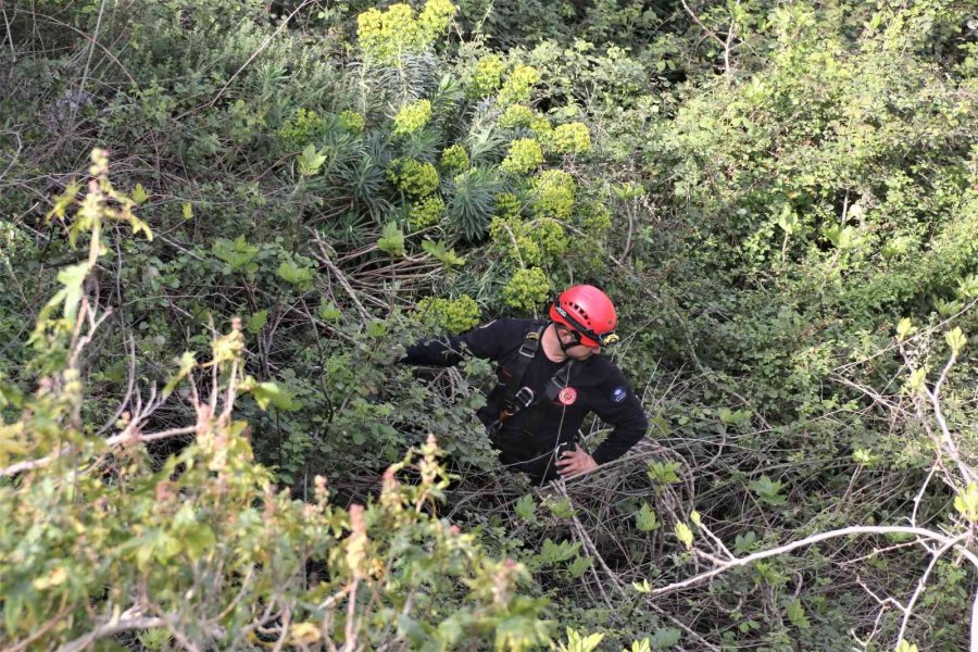 Düştüğü 20 Metrelik Vadiden 2 Saat Süren Operasyonla Kurtarılan Adam: “kendi Soruşturmamı Kendim Yapacağım”