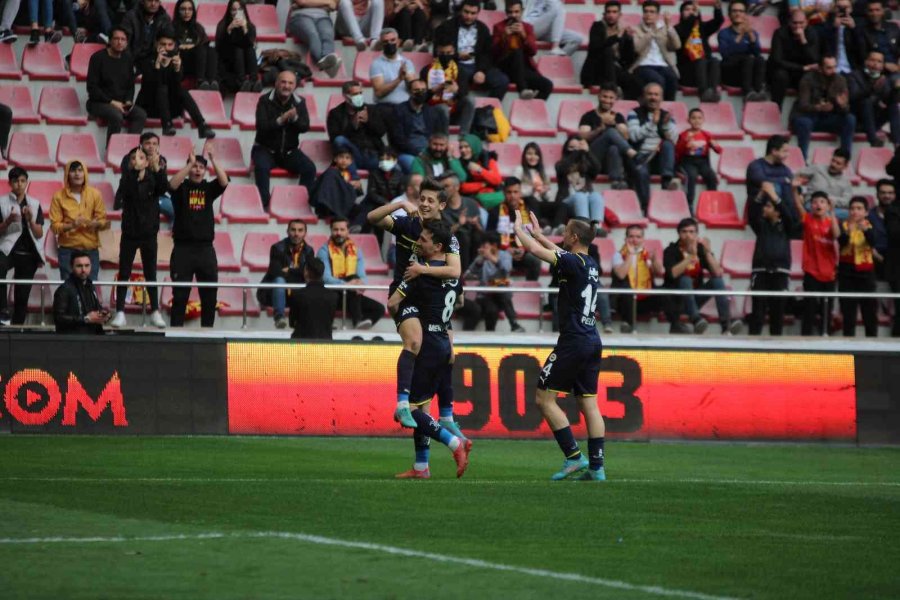 Spor Toto Süper Lig: Kayserispor: 0 - Fenerbahçe: 4 (maç Sonucu)