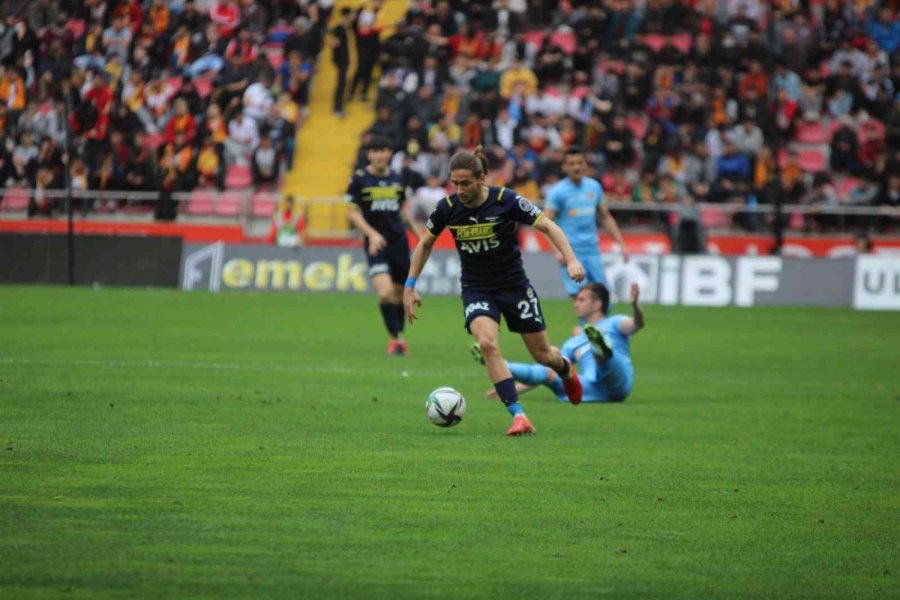 Spor Toto Süper Lig: Kayserispor: 0 - Fenerbahçe: 4 (maç Sonucu)