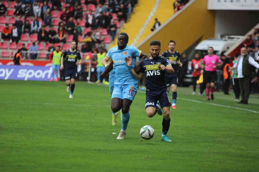 Spor Toto Süper Lig: Kayserispor: 0 - Fenerbahçe: 4 (maç Sonucu)