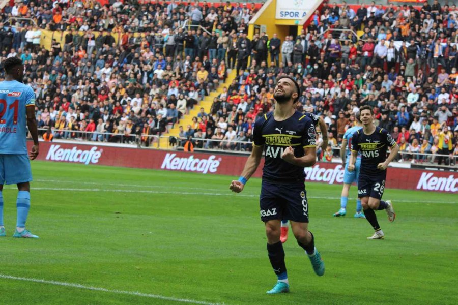 Spor Toto Süper Lig: Kayserispor: 0 - Fenerbahçe: 2 (ilk Yarı)